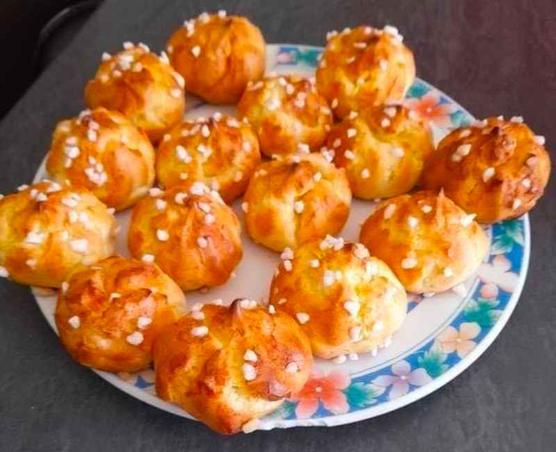 Chouquettes pour le goûter : Recette simple et délicieuse.