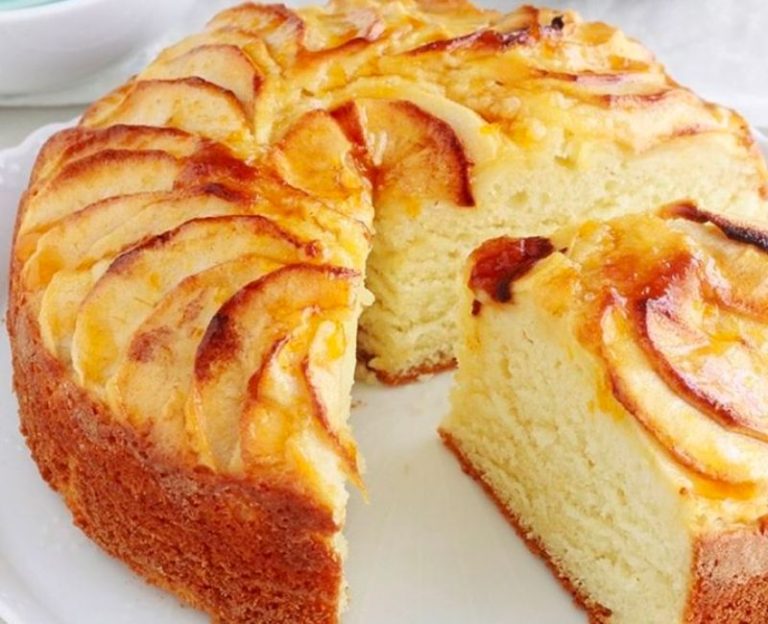 Gâteau aux pommes moelleux