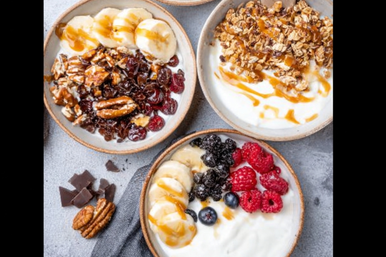 Bol de yaourt aux fruits